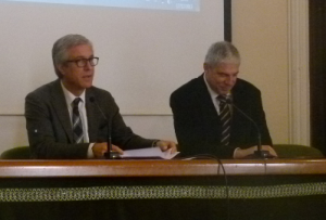 L'alcalde Josep Fèlix Ballesteros i el Doctor Contreras a la presentació de la campanya aquest matí