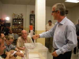 Ballesteros, en una imatge d'arxiu, votant