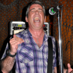 El baixista d'Iggy Pop & The Stooges visita Tarragona