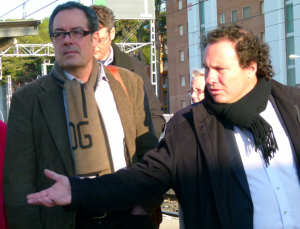 Pere Macias acompanyat de l'alcalde de Torredembarra, Daniel Massagué. Foto: Joan Marc Salvat