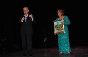Instant en que Josep Poblet és nomenat Soci d'Honor de l'Associació Cultural i Folklòrica Andalusa