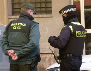 L'operatiu s'ha dut a terme entre Guàrcia Civil i Guàrdia Urbana. Foto: Adrià Recasens / Tarragona21