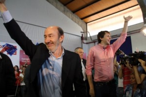 Alfredo Pérez Rubalcaba, Javi López, Pere Navarro, a l'acte polític de Tarragona. Foto: ACN