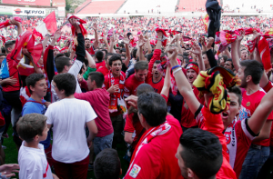 Eufòria desbordada en acabar el partit. Foto: Tarragona21.