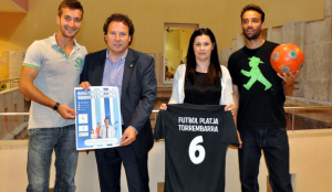 Presentació del nou equip de futbol platja a l'Ajuntament de la Torre.