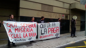 La manifestació ha acabat a la seu del Govern a Tarragona. Foto: JM.Salvat