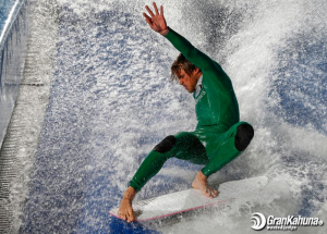 Nova atracció per fer surf. Foto: Aquópolis Costa Daurada