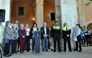 La regidora de govern, Olga González, ha llegit el parlament