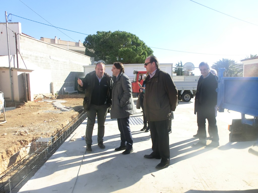 Visita de les obres d'ampliació de l'escola de Vilallonga