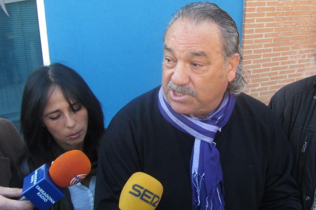 Ángel Juárez atenent als mitjans de comunicació | Foto: Tarragona21