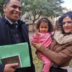 Una mare recupera la seva filla retinguda durant mig any al Marroc