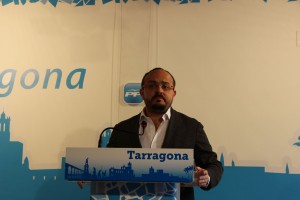 Alejandro Fernández a la presentació de les seves propostes. Foto:Tarragona21