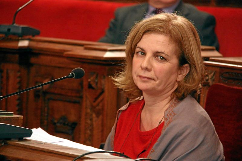 El plenari va aprovar una moció, el 2016, presentada pel PSC, perquè Tarragona se sumés a la Xarxa de ciutats lliures de tràfic de dones, nenes i  nens destinats a la prostitució.