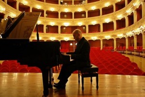 El pianista Kiev Portella