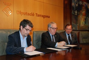 El president de la Diputació, Josep Poblet, i el president de la demarcació de Tarragona del Col·legi d'Arquitectes de Catalunya, Joan Tous