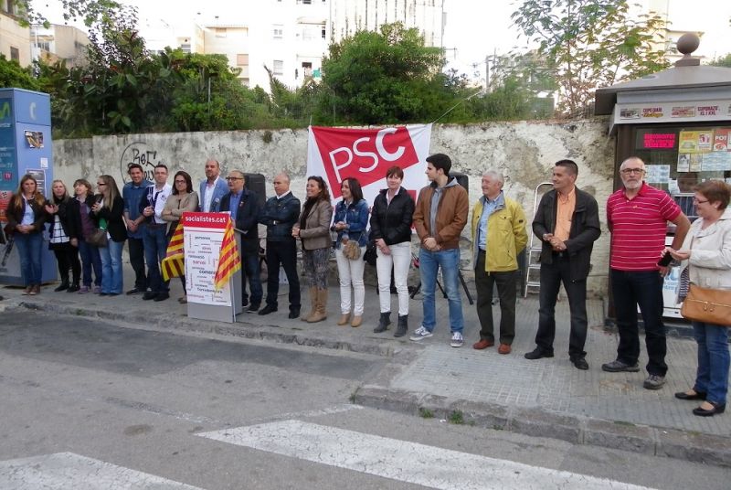 Els 20 components de la llista socialista de Torredembarra. Foto: Tarragona21
