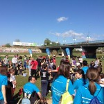 Més de dues-centes persones participen en la caminada i la gimcana de jocs de la Mediterrània