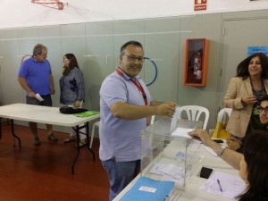 Jaume Domínguez, al moment de votar. Foto: Tarragona21