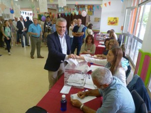 Pere Granados, votant el dia 24M