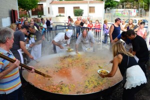 Paella popular a Roda de Berà. Foto: Cedida