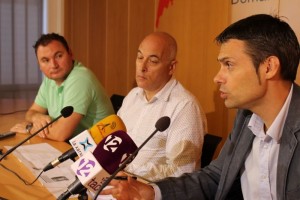 D'esquerra a dreta, els periodistes Albert Jansà, Francesc Ferré i Jordi Salvat