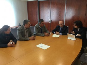 Un moment de la reunió dels regidors de CiU i ERC amb representants de la Generalitat