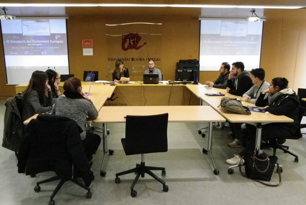 Simulació de la reunió del Grup Socialista del Parlament Europeu. Foto: Tarragona21