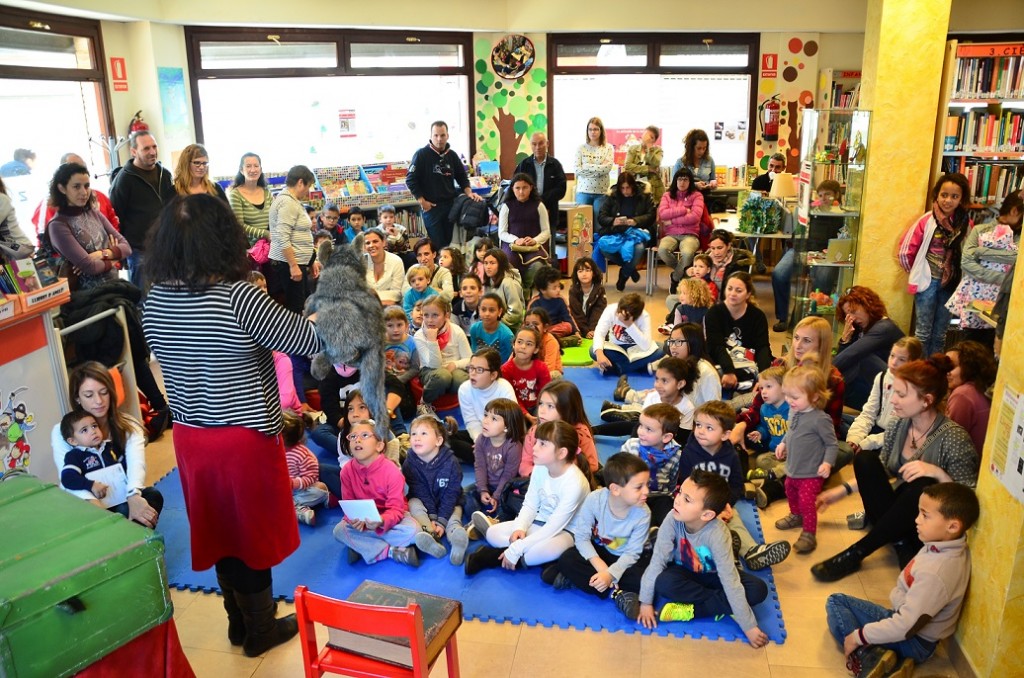 Activitat infantil a la Biblioteca Municipal de Torredembarra