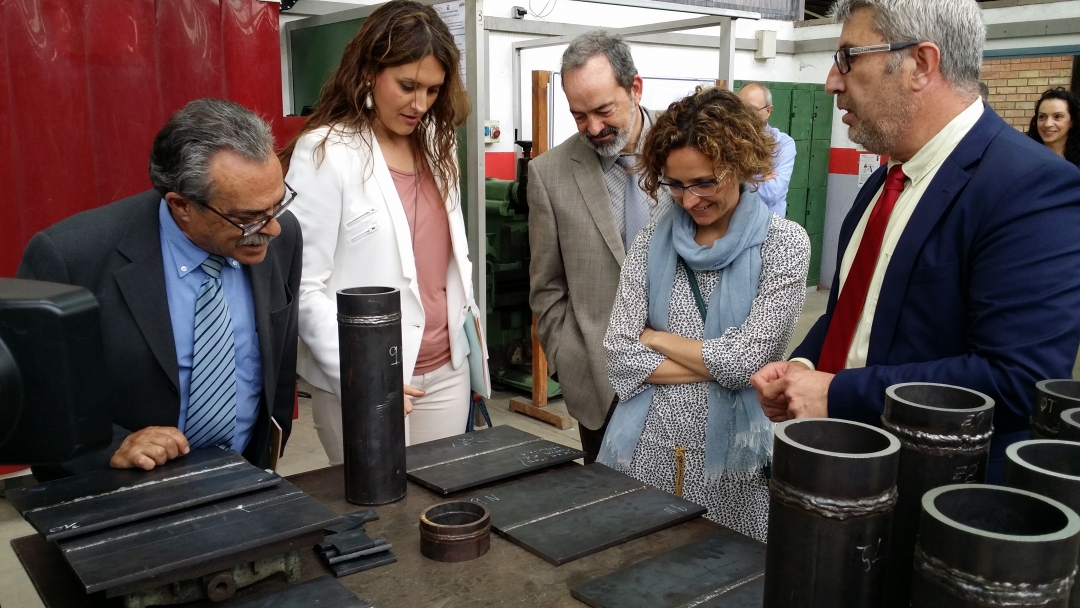 La consellera d'Ensenyament, Meritxell Ruiz, visita l’Institut Pere Martell de Tarragona. Foto: Cedida