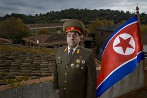 Alrjandro Cao de Benós, defensor del règim d Corea del Nord