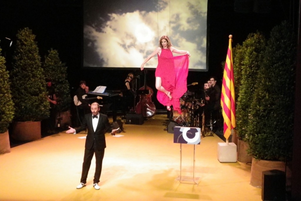 Maria Molins, 'levitant, ha presentat la gala junt a Oriol Grau. Foto: Tarragona21'