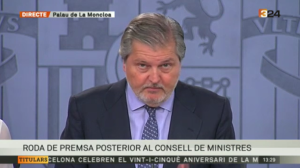 El ministre d'Esports, Méndez de Vigo, parla sobre els Jocs Mediterranis en la roda de premsa posterior al consell de ministres. Foto: TV