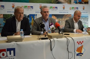 L'alcalde, avui amb el regidor de Turisme, Benet Presas, i el gerent del Patronat de Turisme. Juan Carlos Capilla. Foto: Tarragona21
