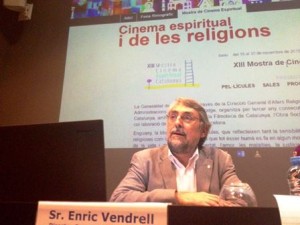 El director general d’Afers Religiosos, Enric Vendrell, presentant la mostra