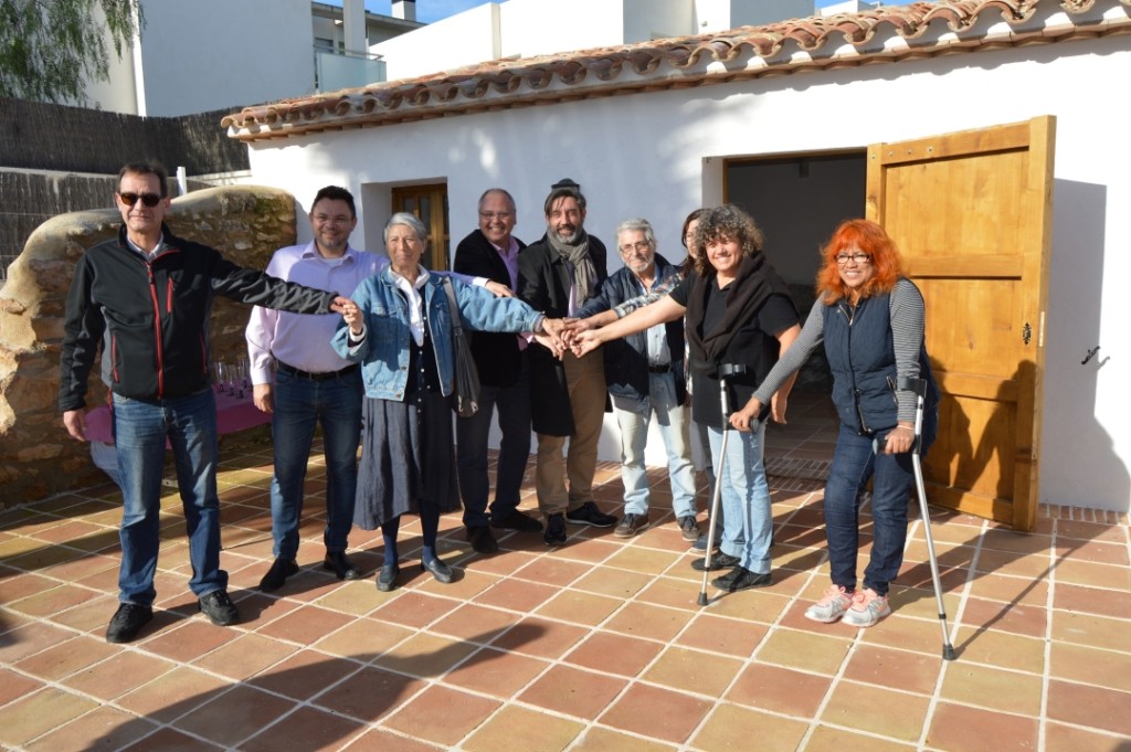 Els representants de diferents partits politics, celebrant la inauguracio. Foto: Tarragona21