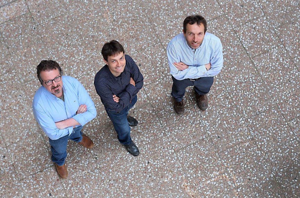Els investigadors Sergio Martínez, David Sánchez i Josep Domingo-Ferrer. Foto: Cedida