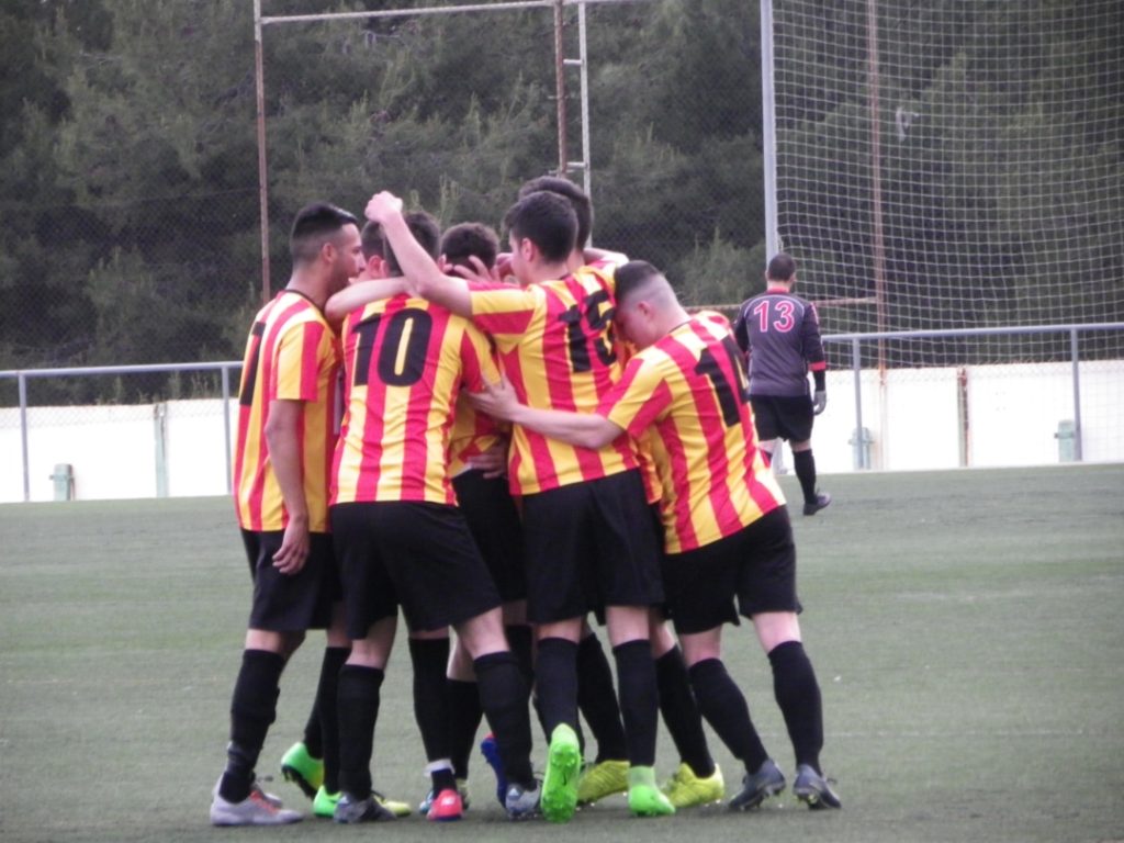 Els jugadors del Bonavista celebren l'únic gol de partit, de Torres Moreno. Foto: Romà Rofes / Tarragona21.cat