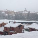FOTOS | Les muntanyes de Prades es lleven enfarinades en una insòlita nevada de finals d’abril