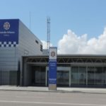 Detingut un fals policia que exigia consumicions gratuïtes en un pub de Tarragona