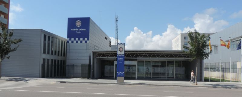 L’home va justificar que estava de servei i que buscava “un delinqüent perillós”. Foto: Comissaria de la Guàrdia Urbana de Tarragona