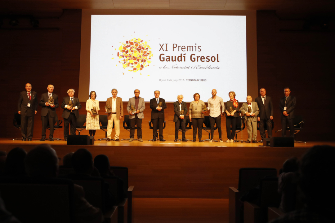 Els Premis Gaudí Gresol d'enguany, amb els seus guardons. Foto: Cedida