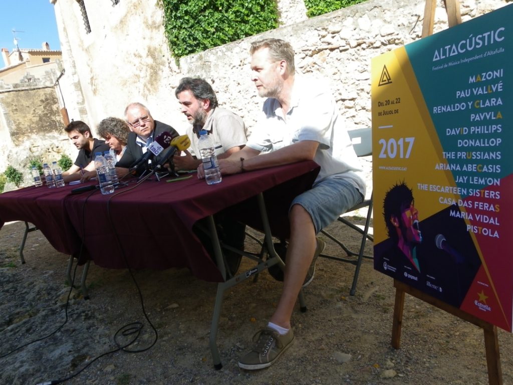 Els responsables i promotors de l'Altacústic, en la presentació del festival. Foto: Tarragona21.cat