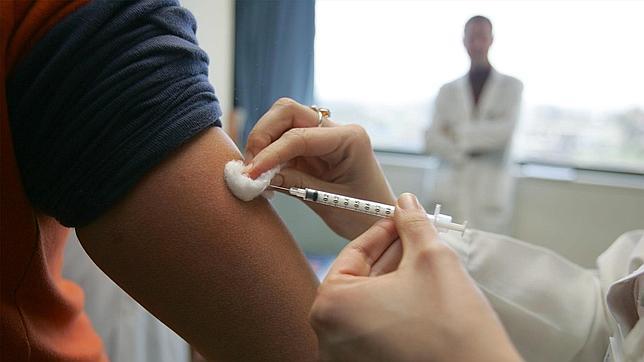 Vacunar-se contra la grip és molt important i més ara que les xifres han augmentat