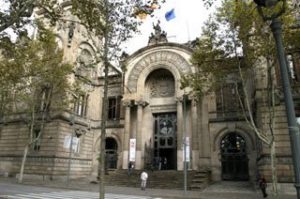 Façana del Tribunal Superior de Justícia de Catalunya.