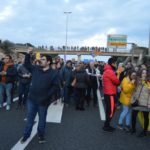 Clima de rebel·lió als carrers: La ràbia desborda la manifestació de Tarragona i una multitud talla l’A-7, l’AP-7 i l’A-27