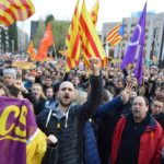 Identificats els autors de pintades independentistes a l’Audiència i el conductor que gairebé atropella cinc manifestants a Tarragona