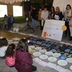 Les AMPAs del Camp de Tarragona rebutgen el decret de menjadors amb una concentració al Balcó del Mediterrani