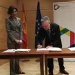 L’alcalde Granados signa el protocol per donar impuls a la Red de Destinos Turísticos Inteligentes