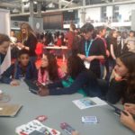 La URV porta tallers de química i d’educació al Youth Mobile Festival