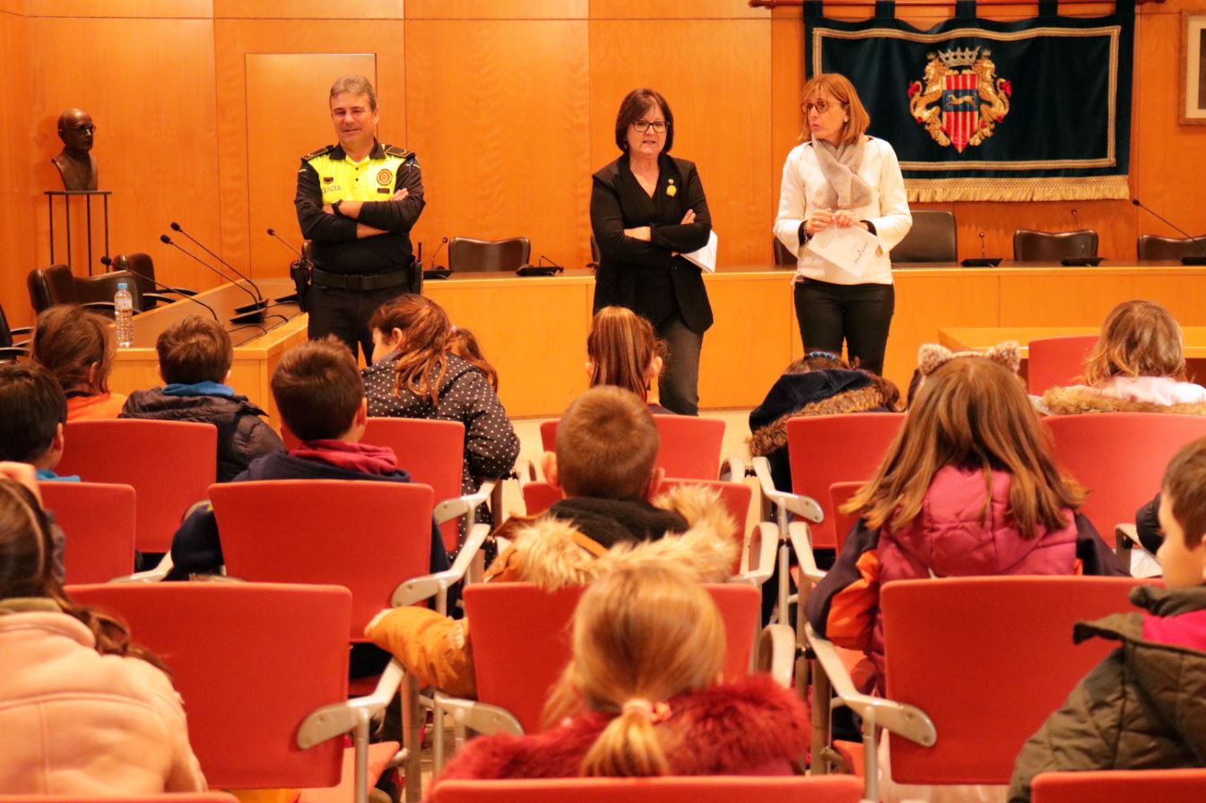 L'alcaldessa ha rebut als nens i nenes a la Sala de Plens i ha contestat les seves preguntes